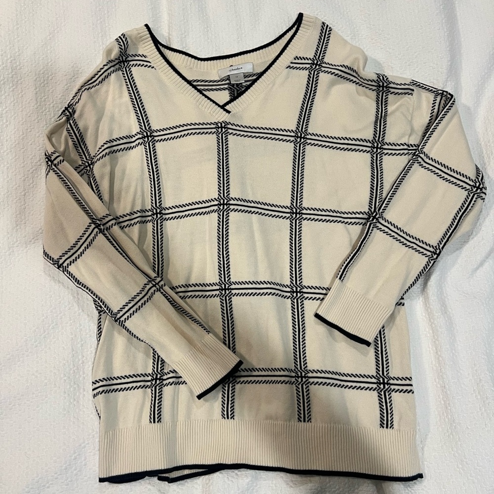 BLACK AND CREAM GRID SWEATER (size 1x-but I’m a size s/m and can fit oversized)